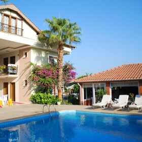 Primary image1新月哈瑟西飯店,Karya Villa飯店