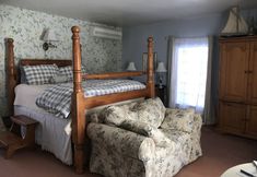 Others 7 Fallen Tree Farm Bed & Breakfast