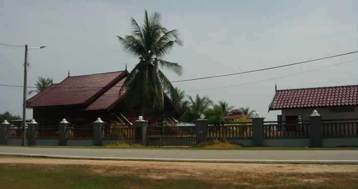 Lain-lain Bayu Beach Penarek