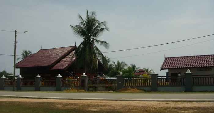 Others Bayu Beach Penarek