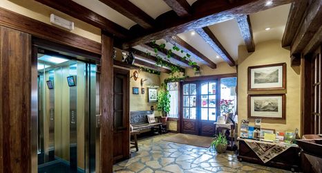 기타 2 Hotel Ciria