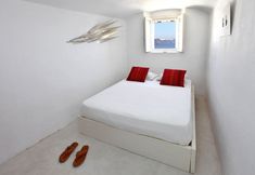 อื่นๆ 2 Menias Cave House