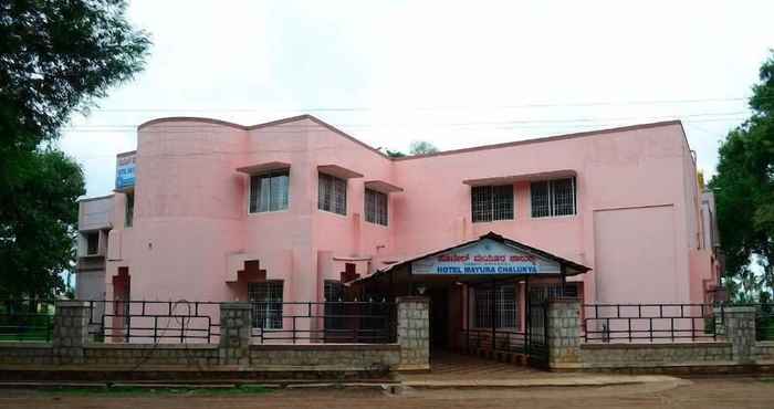 Khác KSTDC Hotel Mayura Chalukya Badami