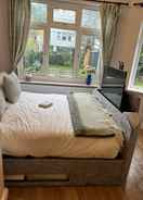 Room Wimbledon Holiday Lets