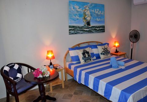 อื่นๆ Captain's Lodge and Bar