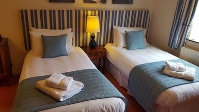 Others 4 Walnut Tree Hotel