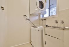 Others 2 Ivy Units Glen Waverley