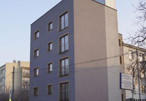 Khác PlusHotel