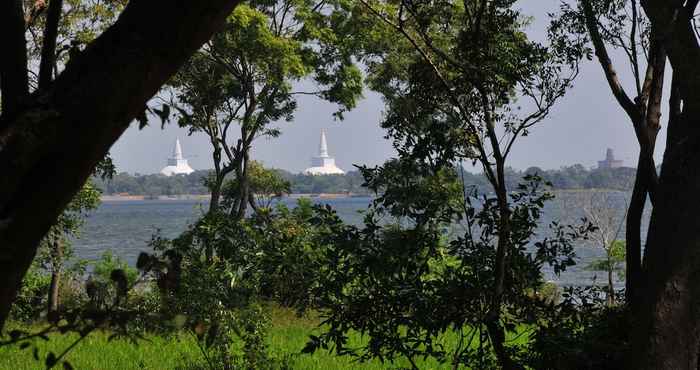 อื่นๆ Water's Edge Anuradhapura