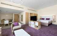 Others 3 Premier Inn Dubai Ibn Battuta Mall