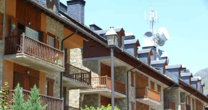 Lainnya APARTMENTSUITESPAIN BAQUEIRA Jardin Privado