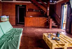 Others 2 Hostel Kûarahy