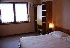 Lain-lain 5 Active Hotel