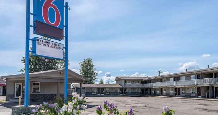 Lainnya Motel 6 Fort Nelson, BC