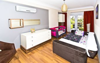 其他 4 Paradise Town Villa Premium