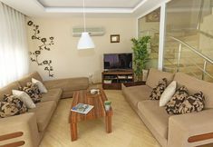 Others 2 Paradise Town Villa Marina