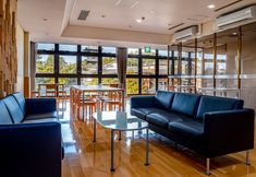 Lain-lain 3 NARA Visitor Center & Inn