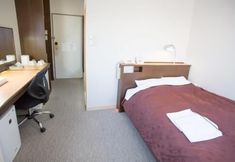 Others 6 Toyota Prestige Hotel