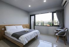 Lain-lain 3 The Watt Hostel