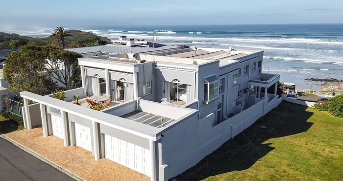 Others Hermanus Beachfront Lodge