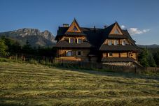 อื่นๆ Willa Malinowa