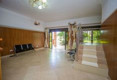 อื่นๆ 2 Hibis Hotel