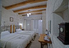 Others 4 Angel Cave Suite