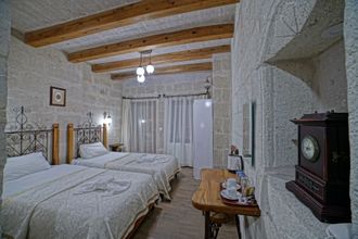 Others 4 Angel Cave Suite