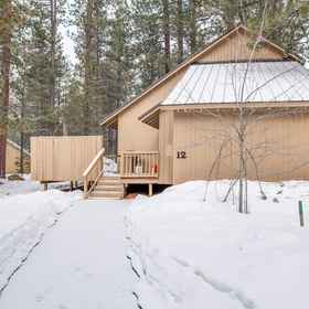 Primary image 1 Cluster Cabin 12, Deschutes County Hotels