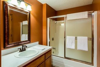 Lain-lain 4 Diamond Peak 23