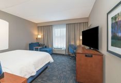 기타 4 Hampton Inn and Suites Newburgh Stewart Airport