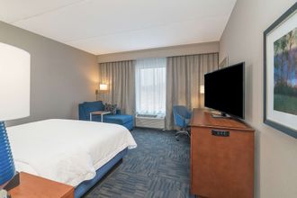 기타 4 Hampton Inn and Suites Newburgh Stewart Airport