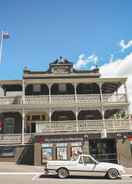 Primary image Deloraine Hotel