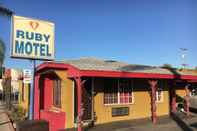 Khác Ruby Motel