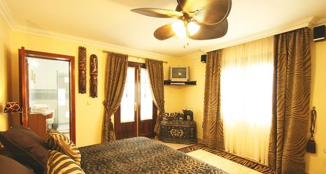 Khác 2 Villa Turrión