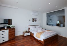 其他 4 Villa Prize