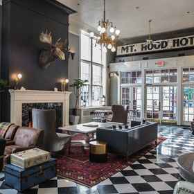 Primary image1Hood River Hotel,Husum Hills Golf Course飯店