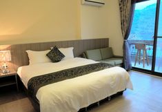 Others 4 Lakeside 46