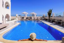 อื่นๆ Astir Thira