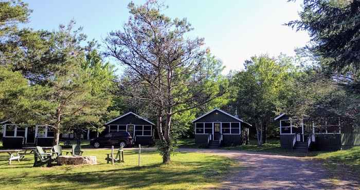 Others Green Chalets at Scotch Pine Lane