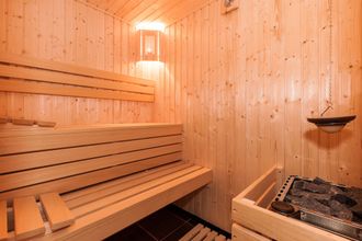 Others 4 Willa Florek