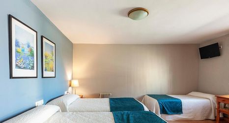 Others 2 Hotel Sulayr