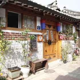 Primary image 1 英伍屋酒店, Compose Coffee 德成女子大学店 酒店