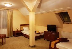 Lainnya 4 Rezydencja Pod Zegarem