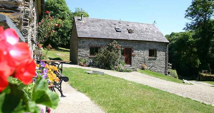 Lain-lain Troedyrhiw Holiday Cottages