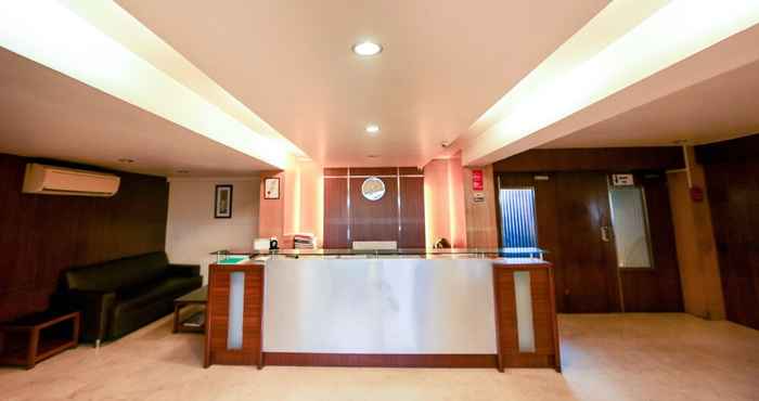Others Hotel Lucky Goregaon