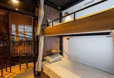 Khác 6 Luxury Backpackers