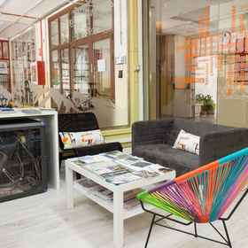 Lobby 1 アルベルゲ ハカ, テリャ=シン ホテル