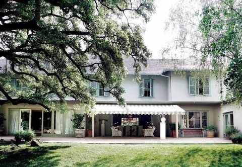 Others Hoeveld House