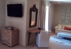 Others 4 Hoeveld House